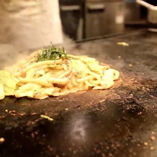 目の前で焼く臨場感、美味しい瞬間を逃がさず味わえる贅沢感をお楽しみください。#颯走駆 #さっそく #颯走駆さっそく